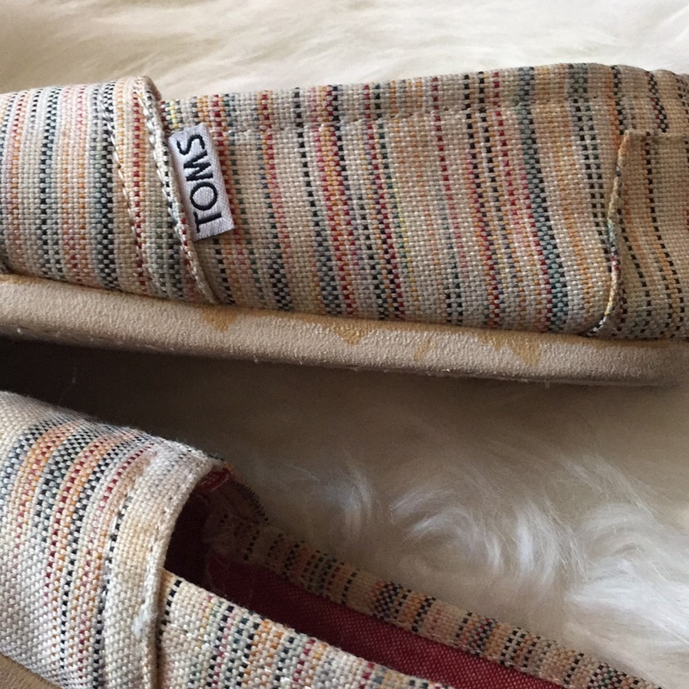 TOMS Colorful Pinstripe Flat Slip On Size 5 - Picture 9 of 11